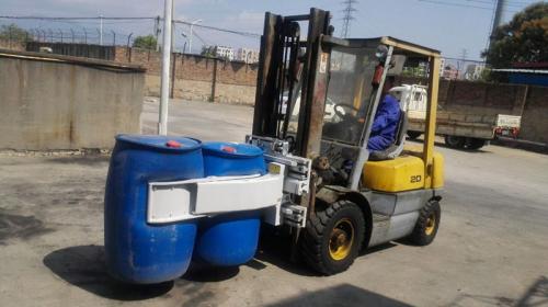 Plastik Davul ile Forklift Davul Kelepçe